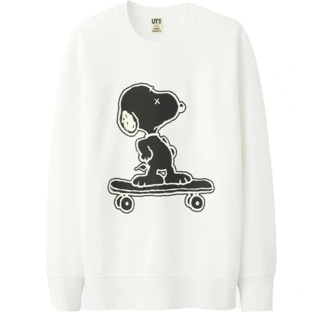 RARE Uniqlo KAWS x Peanuts Snoopy Skateboarding Sweatshirt sz m